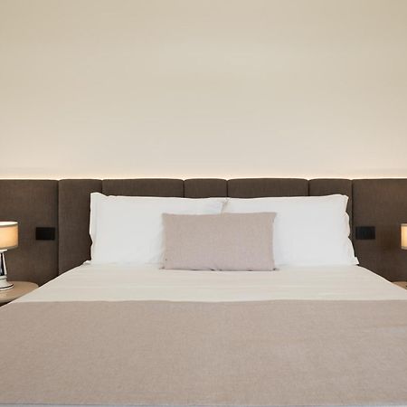 Essenza Relais Contemporaneo Bed & Breakfast Cisternino Luaran gambar