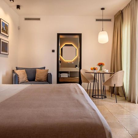 Essenza Relais Contemporaneo Bed & Breakfast Cisternino Luaran gambar