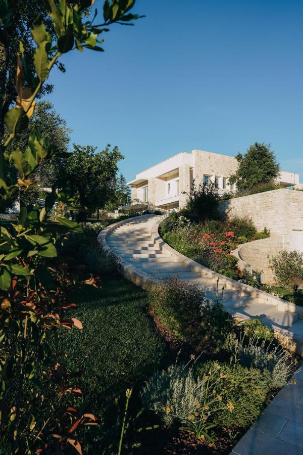 Essenza Relais Contemporaneo Bed & Breakfast Cisternino Luaran gambar