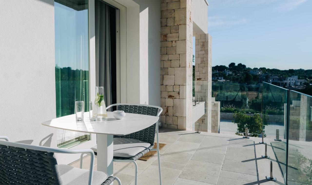 Essenza Relais Contemporaneo Bed & Breakfast Cisternino Luaran gambar