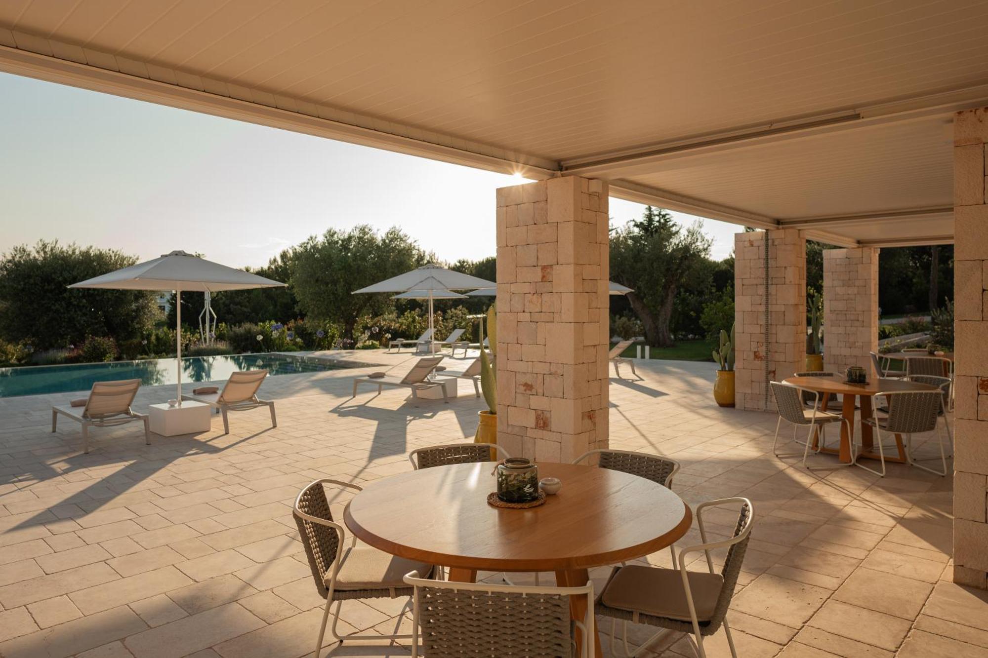 Essenza Relais Contemporaneo Bed & Breakfast Cisternino Luaran gambar