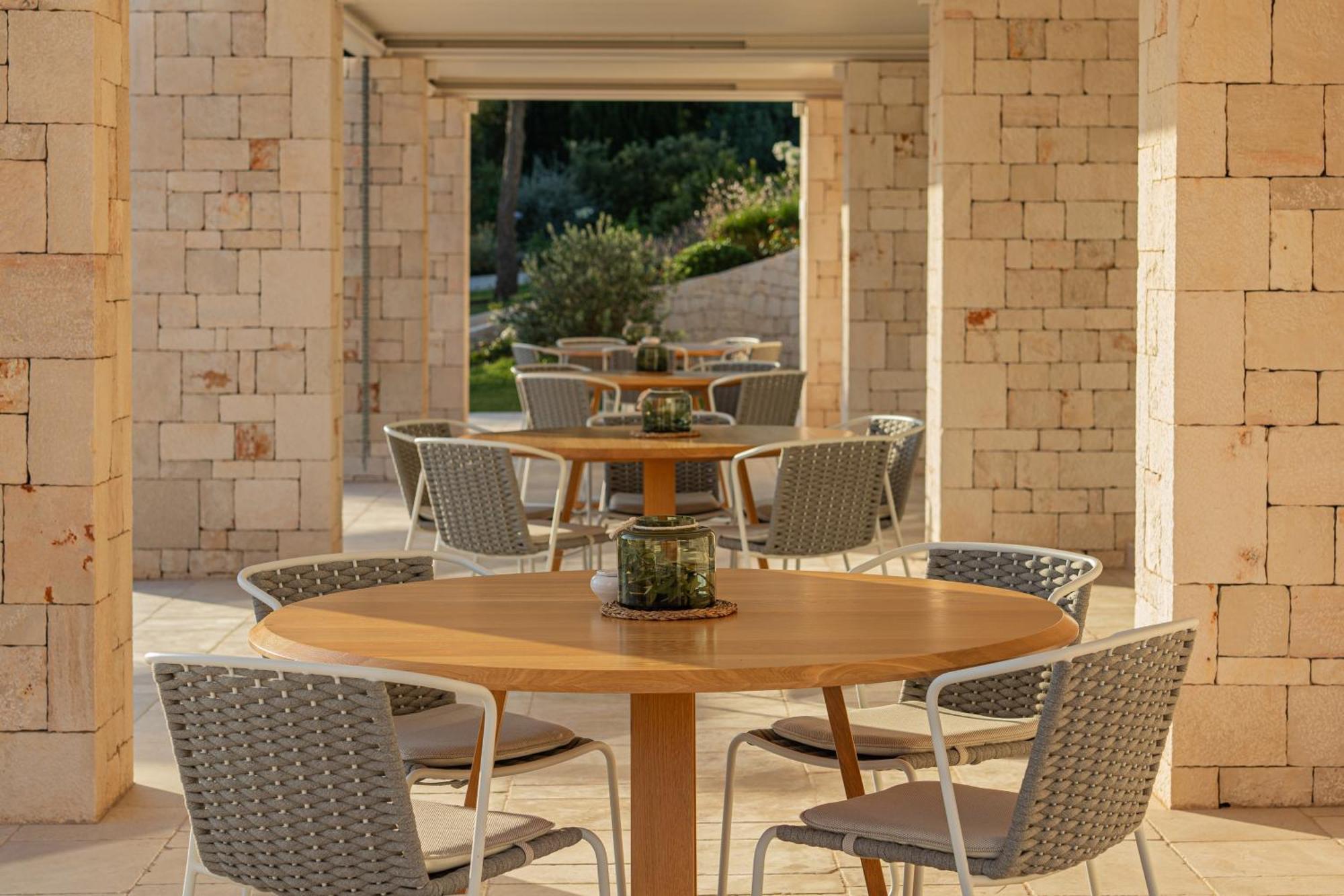 Essenza Relais Contemporaneo Bed & Breakfast Cisternino Luaran gambar