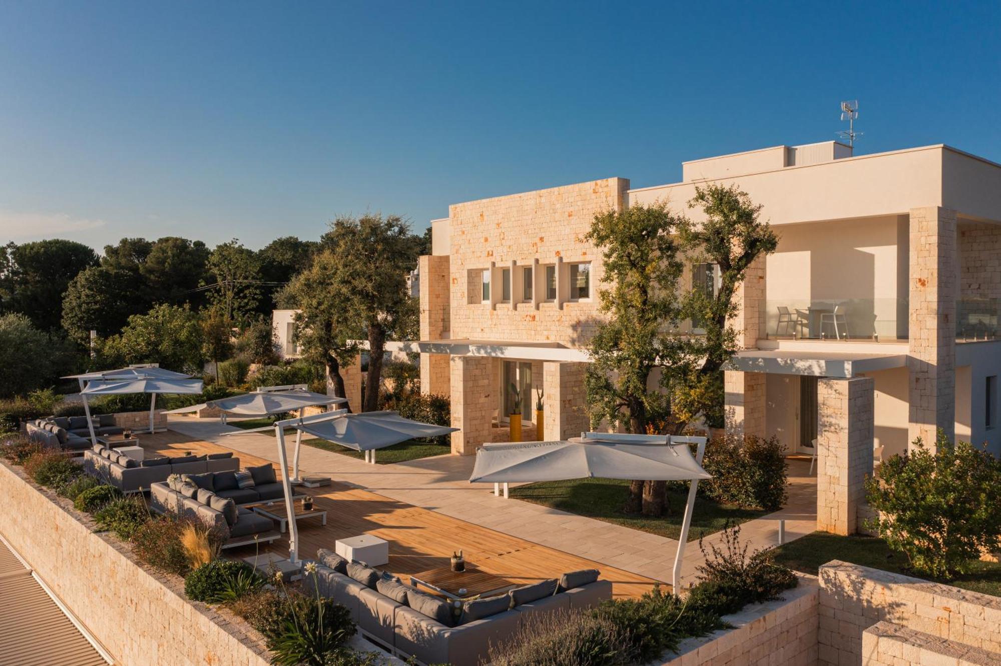 Essenza Relais Contemporaneo Bed & Breakfast Cisternino Luaran gambar