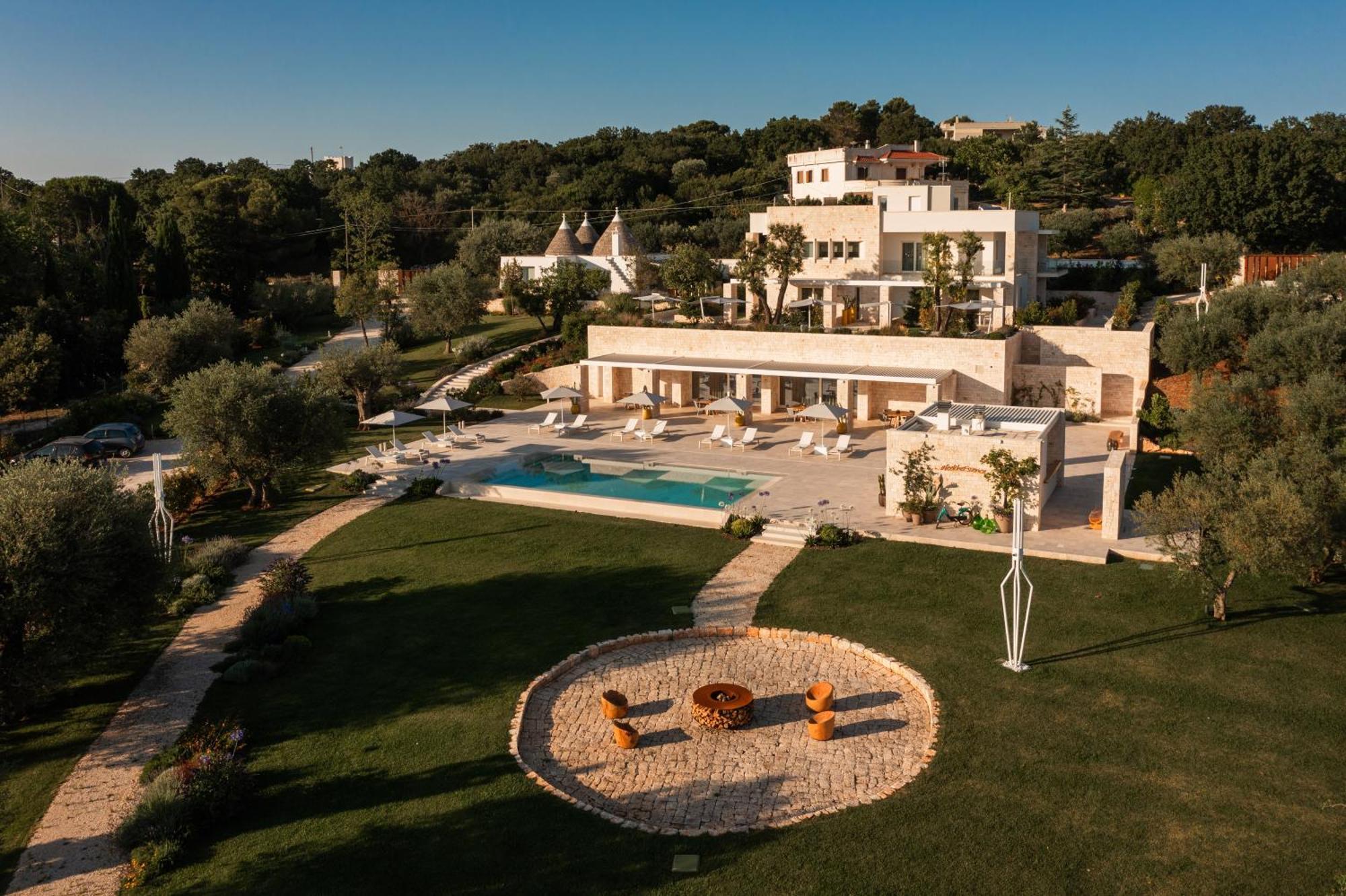 Essenza Relais Contemporaneo Bed & Breakfast Cisternino Luaran gambar