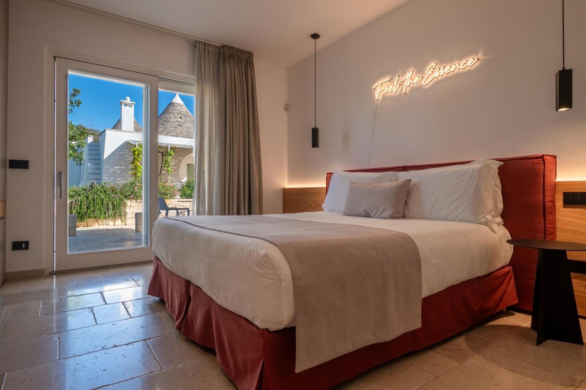 Essenza Relais Contemporaneo Bed & Breakfast Cisternino Luaran gambar