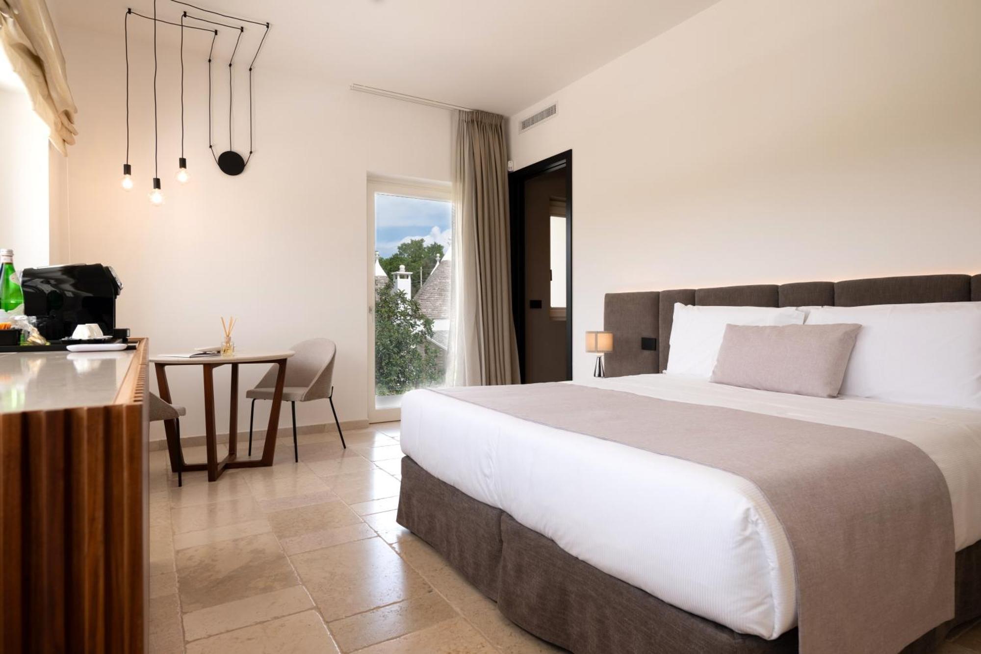 Essenza Relais Contemporaneo Bed & Breakfast Cisternino Luaran gambar