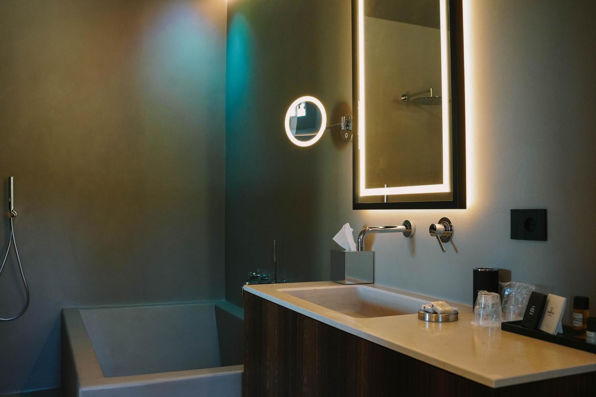 Essenza Relais Contemporaneo Bed & Breakfast Cisternino Luaran gambar