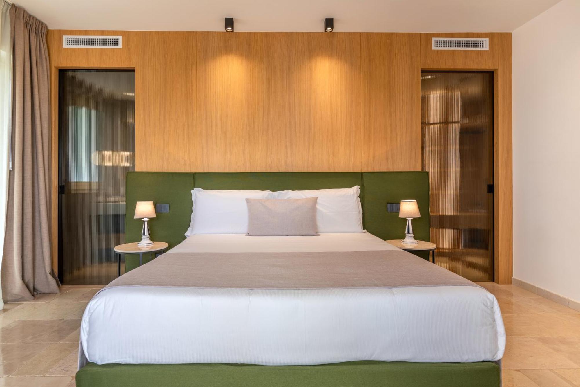 Essenza Relais Contemporaneo Bed & Breakfast Cisternino Luaran gambar